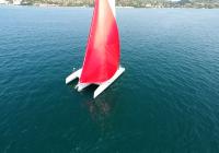 rouge gennaker sur trimaran yacht neel 45